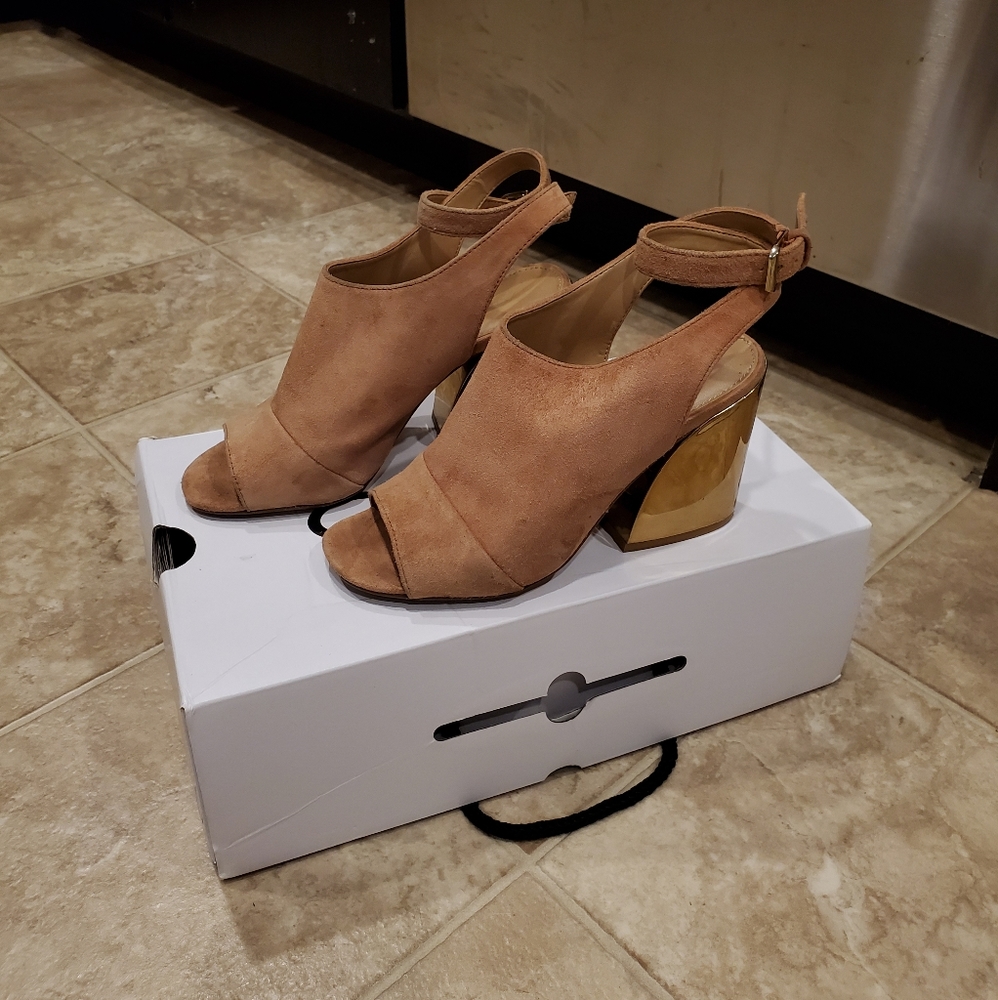 Aldo tan peeptoe heels